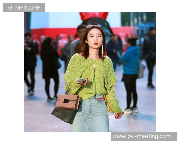 足球明星入场时尚穿搭解析引领潮流风向标的魅力展现