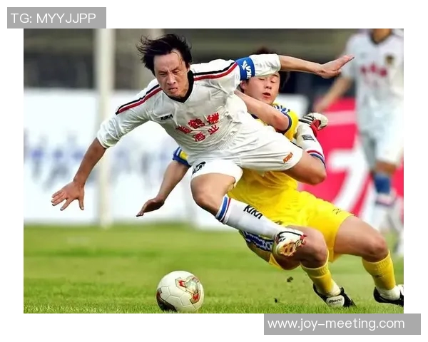 足球明星运动员的传奇人生与赛场背后的奋斗故事