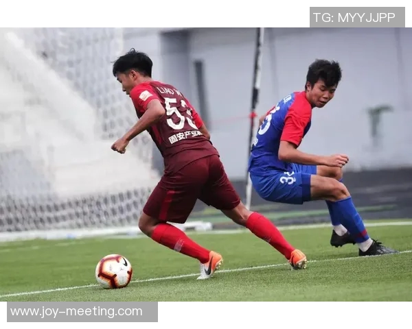 重庆乒乓球队在冠军赛积分榜上以66分稳居第一名展现强劲实力